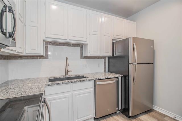 Building Photo - 5021 Birchman Ave