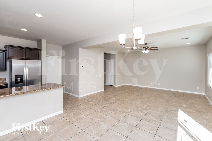 Building Photo - 2632 Romarin Terrace