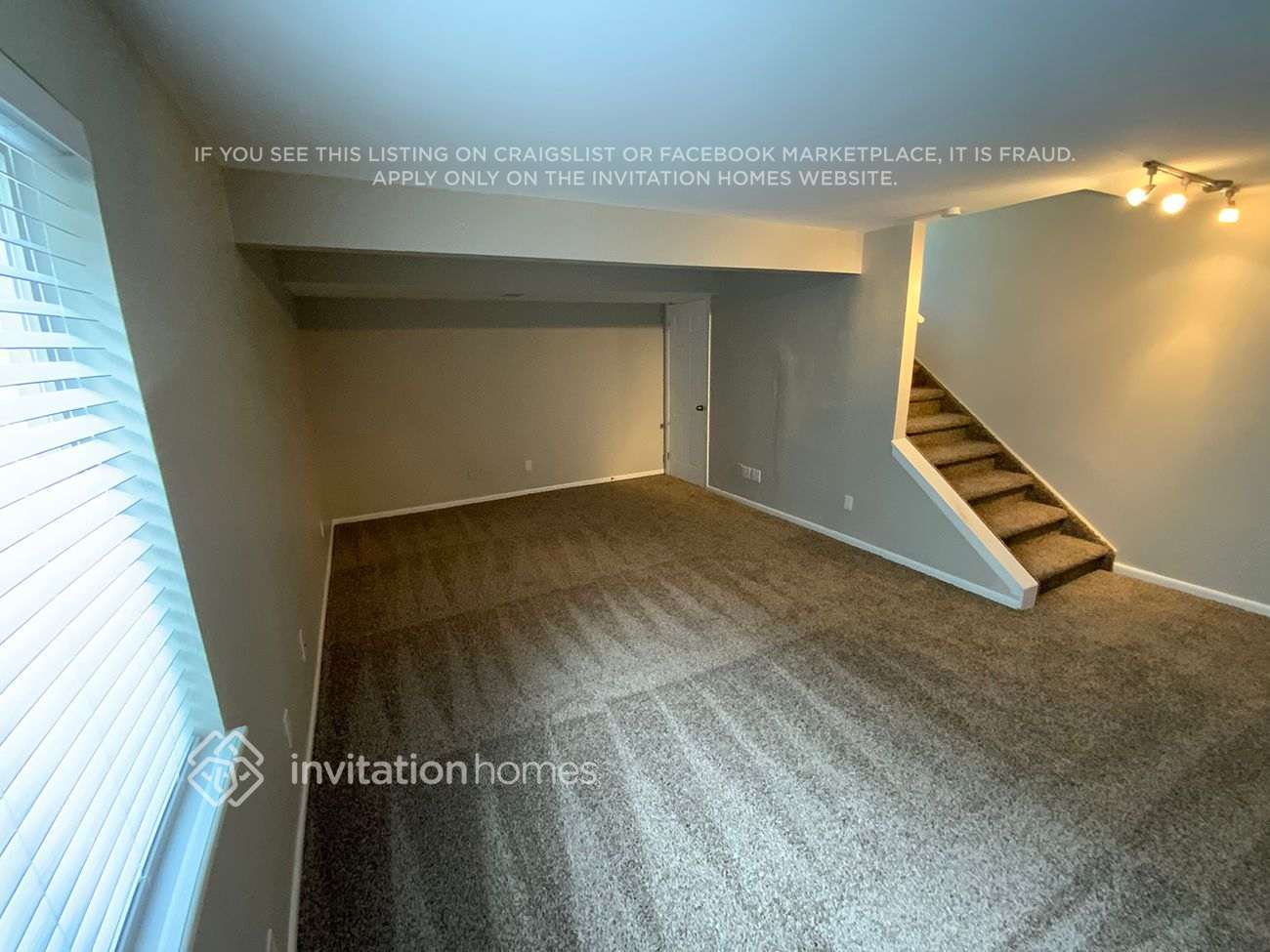 Building Photo - 5558 S Ireland Way