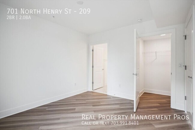 Building Photo - 701 N Henry St