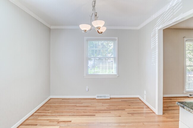 Building Photo - 1023 Pamlico Dr