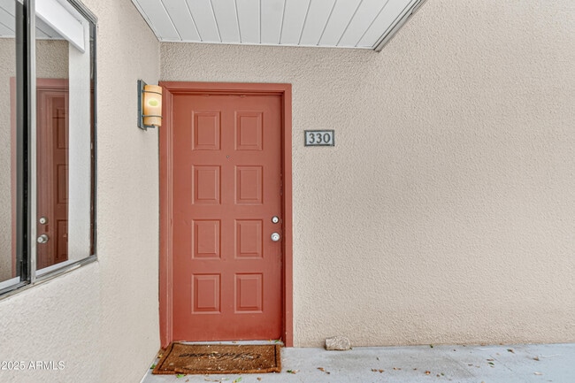 Building Photo - 4850 E Desert Cove Ave