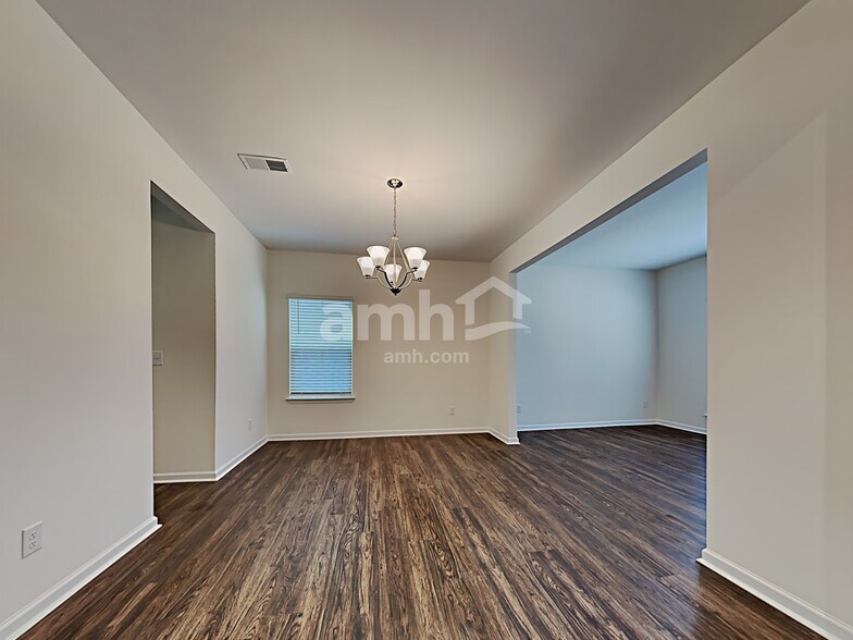 Building Photo - 5026 Twin River Dr