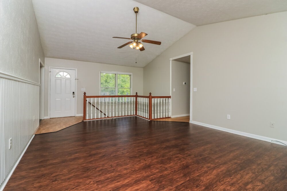 Building Photo - 134 Oak Landing Dr S