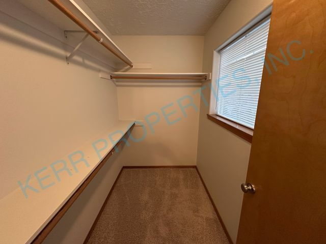 Building Photo - 1594 NE Cleveland Ave