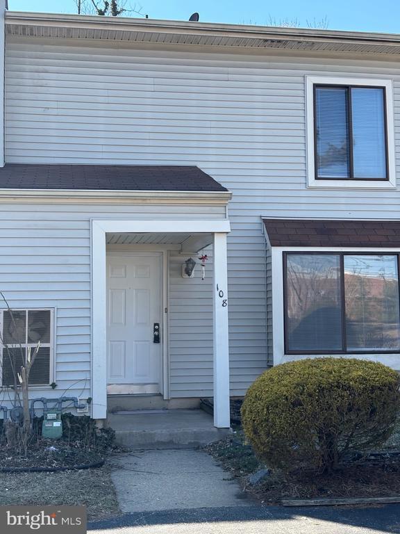 Building Photo - 108 Aspen Ct