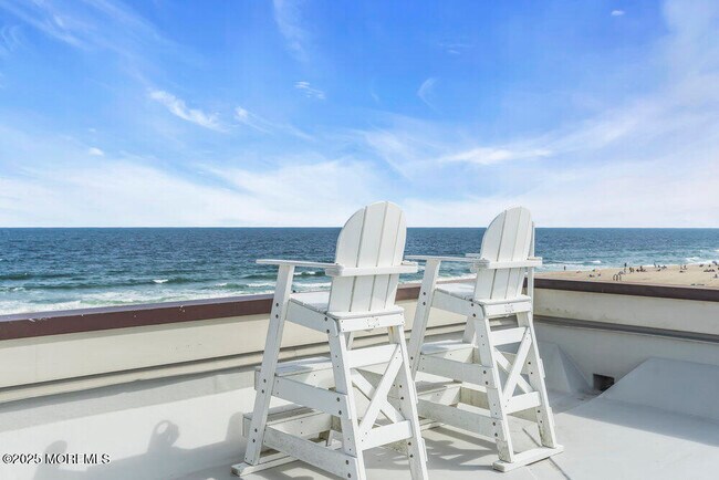 Primary Photo - 1302 Ocean Ave N
