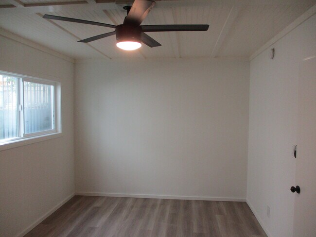 Bedroom - 128 Shell St