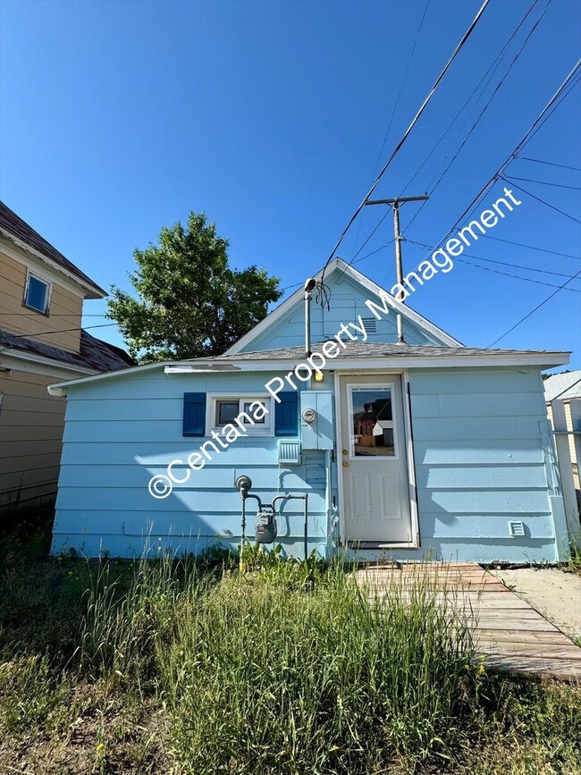 Building Photo - 1 Bed 1 Bath located in the heart of Anaconda
