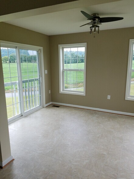 Building Photo - 254 McNeill Dr