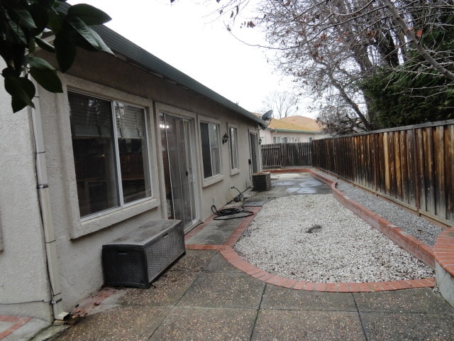 Building Photo - 2199 Carol Ann Dr