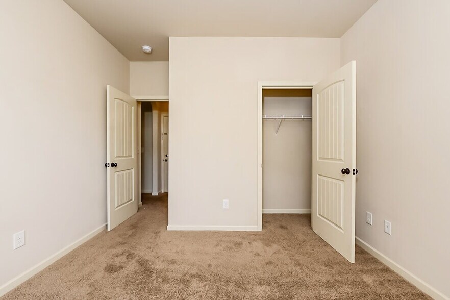 Building Photo - 1112 Bowlin Dr