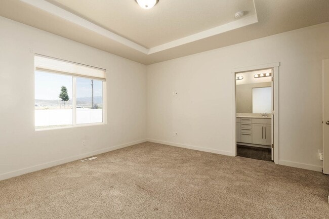 Building Photo - **Charming Rental Home in Highly Desirable...