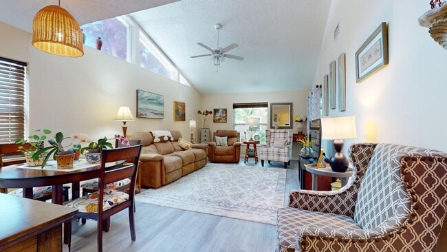 Building Photo - 5037 Village Garden Dr