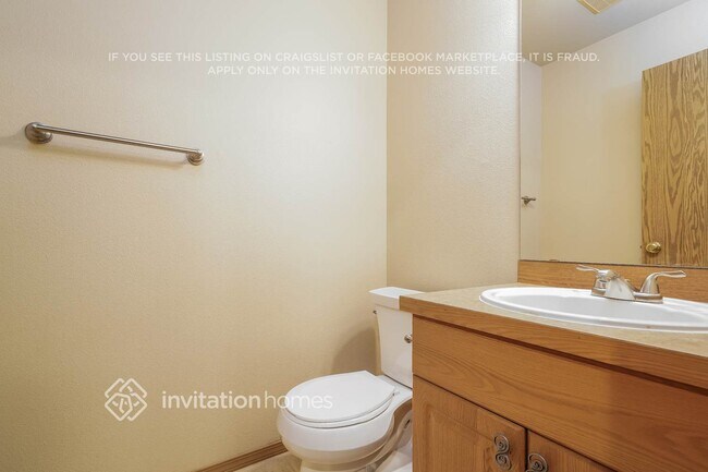 Building Photo - 10904 185th Ave E