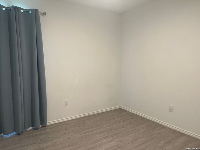 Building Photo - Move In Ready 3 Bedroom Lennar Home with 2 Car Garage in West San Antonio