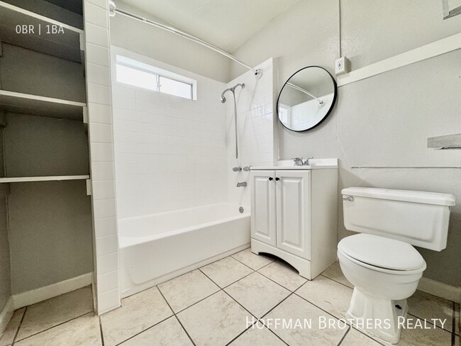 Building Photo - 323 Hermosa Ave