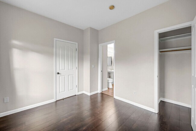 Building Photo - Enjoy this Spectacular Parklike backyard with Landscaping Included in Rent