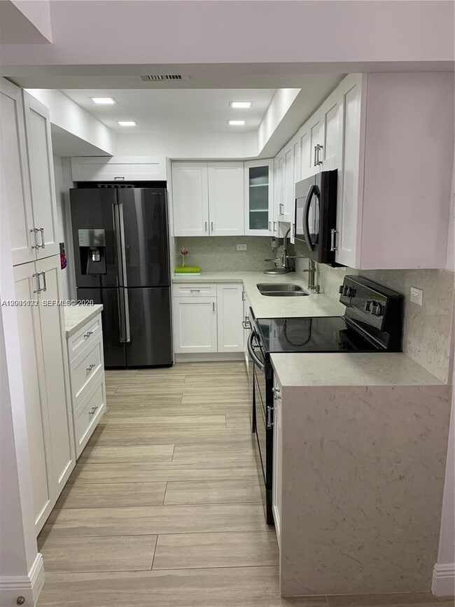 Building Photo - 20225 NE 34th Ct