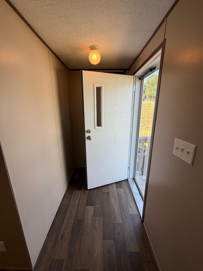 Building Photo - 20 Tylers Cookie Ln
