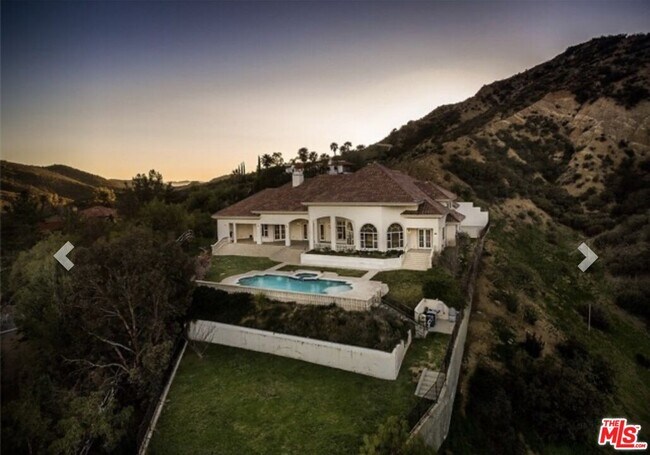 Building Photo - 232 Saddlebow Rd