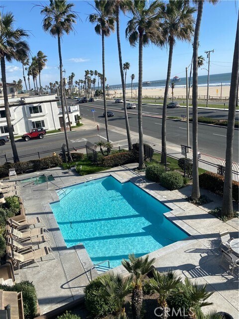 Building Photo - 1200 Pacific Coast Hwy