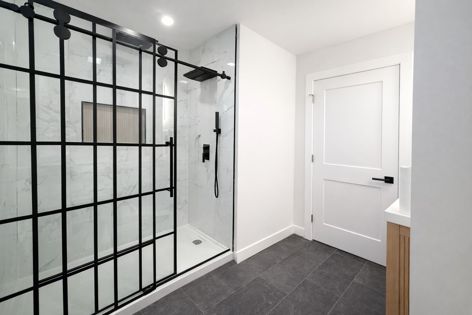 Bathroom - 3101 Shadyside Dr