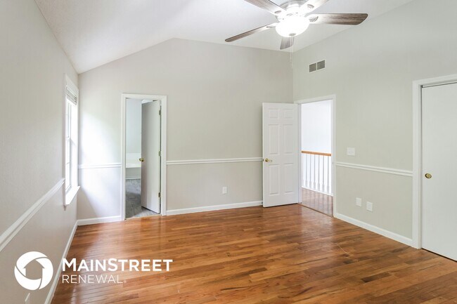 Building Photo - 2031 Great Oaks Ct