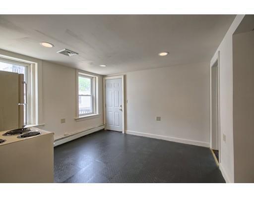 Building Photo - 15 Broadway-Unit 2