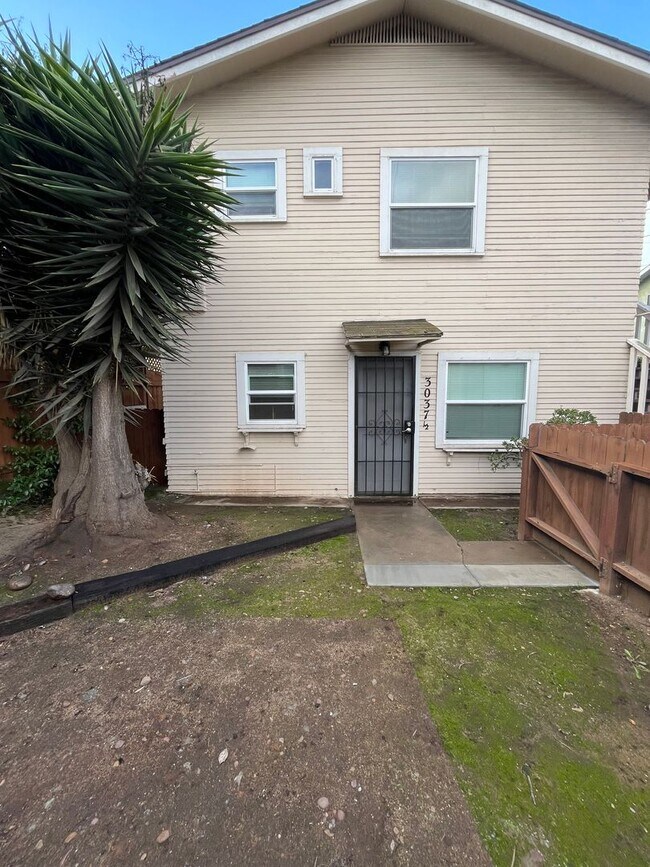 Building Photo - PERFECTLY LOCATED STUDIO IN DOWNTOWN SOUTH PARK WITH GARAGE! ONLY $1,595/mo!