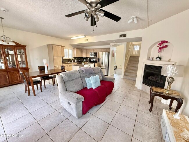 Building Photo - 3625 W Vitex Cir