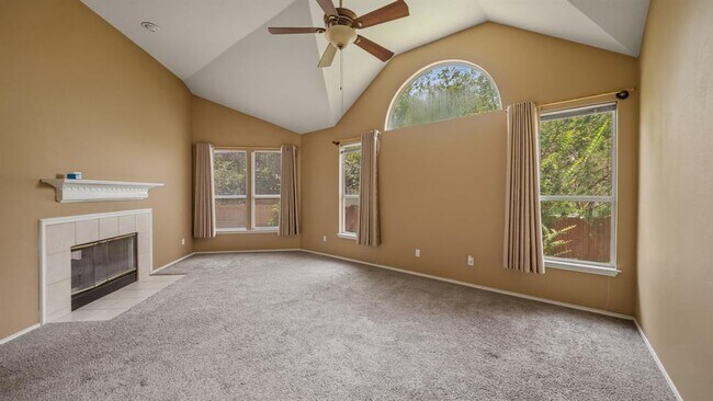 Building Photo - 1108 Antelope Ridge