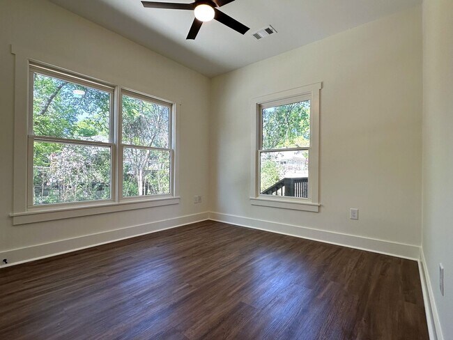 Building Photo - NEW CONSTRUCTION - Available August 2025!