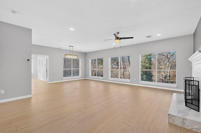 Building Photo - 325 Crooked Creek