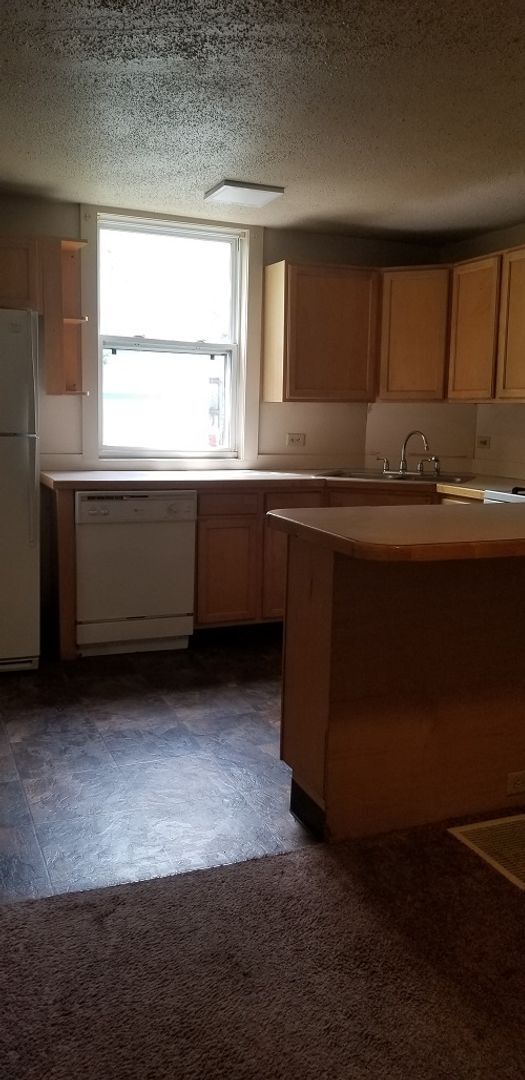 Building Photo - 218 Whedbee St