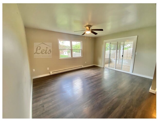 Building Photo - 1473 Skylark Dr