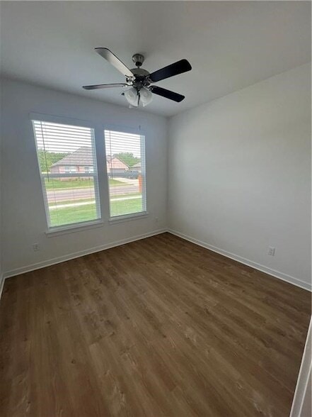 Building Photo - 1910 Hahn St