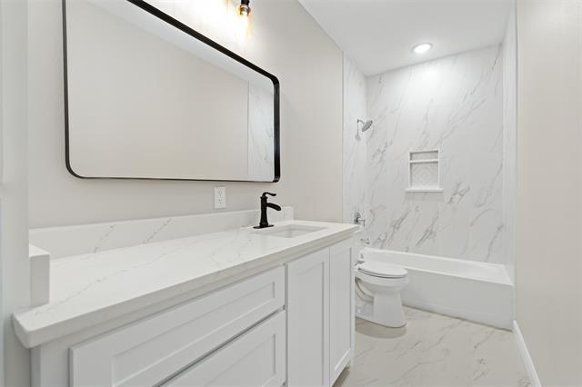 Building Photo - 9219 Dale Ln Ct