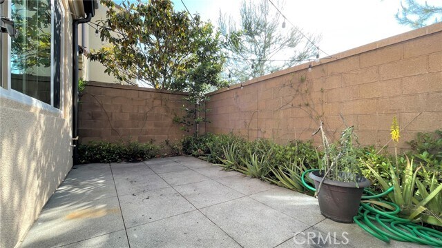 Building Photo - 155 Excursion