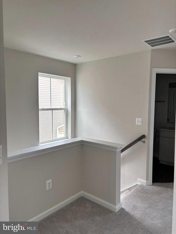 Building Photo - 293 Mineral Springs Rd