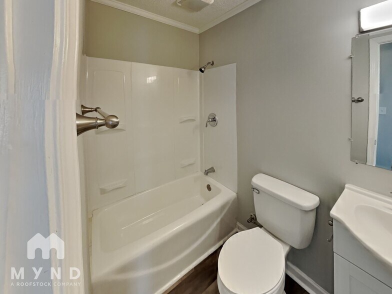 Building Photo - 2620 21st St