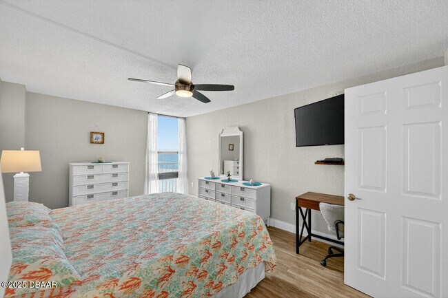 Building Photo - 3051 S Atlantic Ave