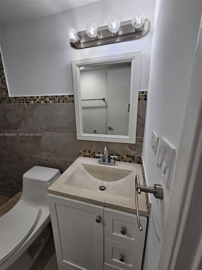 Building Photo - 7135 Collins Ave