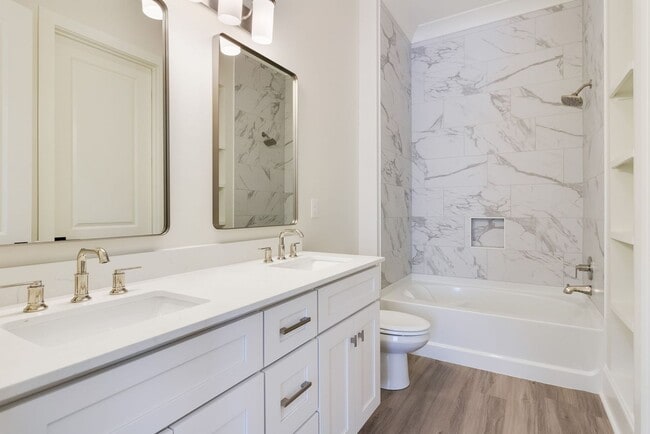 Building Photo - Brand New Upscale Single Story Townhome with private office