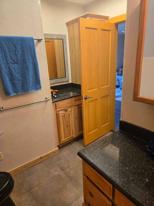 Building Photo - 1207 Shahan Prairie Rd