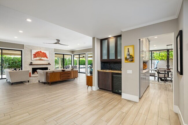 Building Photo - 77 Colgate Dr