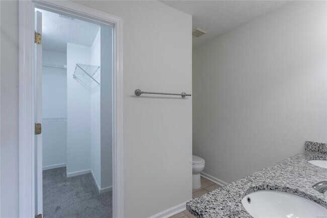 Building Photo - 1161 Stafford Dr