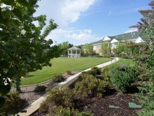 Building Photo - 11075 S Grape Arbor Pl