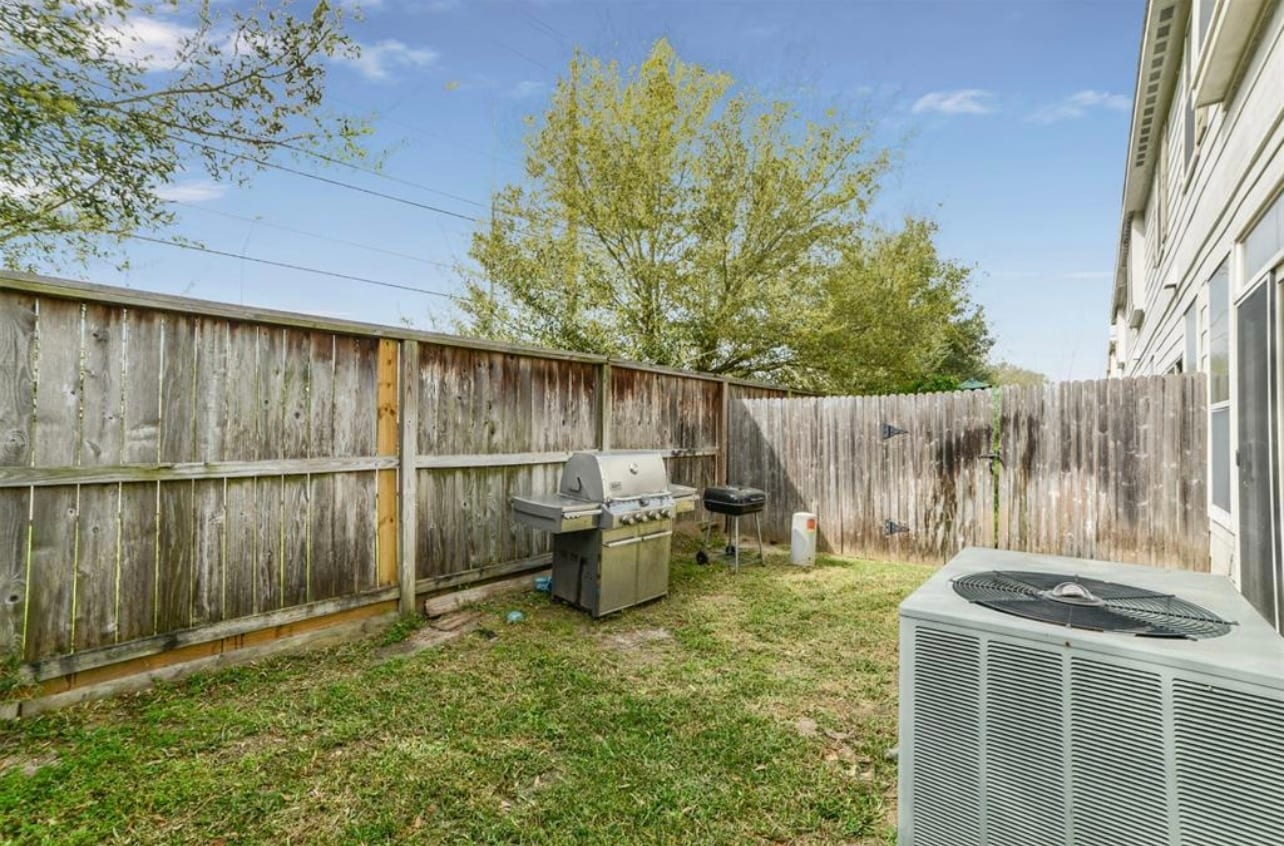Backyard - 8126 Montague Manor Ln