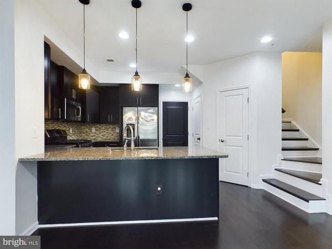 Building Photo - 6479 Jack Linton Dr S